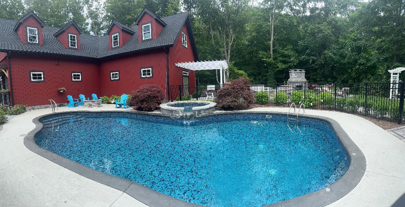 Custom pool by Aquatic Pool & Spa in Northford, CT
